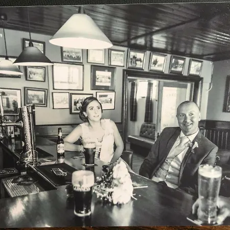 Carey's Bar & Kilkenny Border Oldleighlin