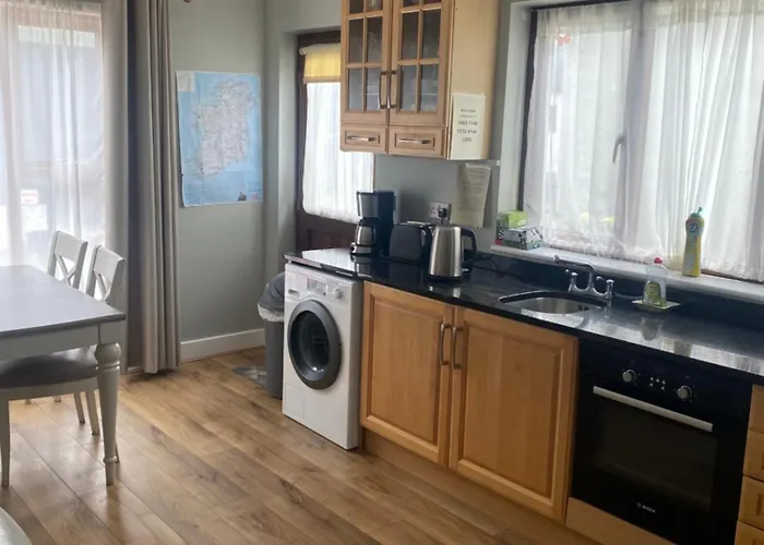 Carey's Bar & Kilkenny Border Oldleighlin