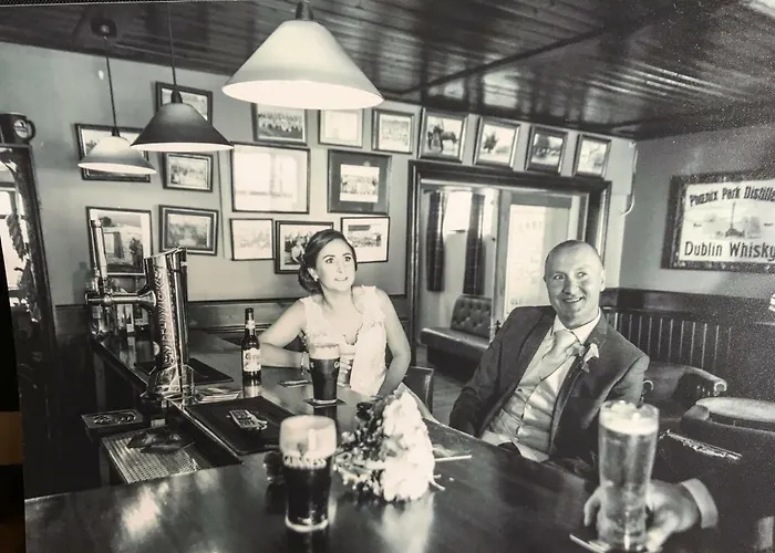 Carey's Bar & Kilkenny Border Oldleighlin